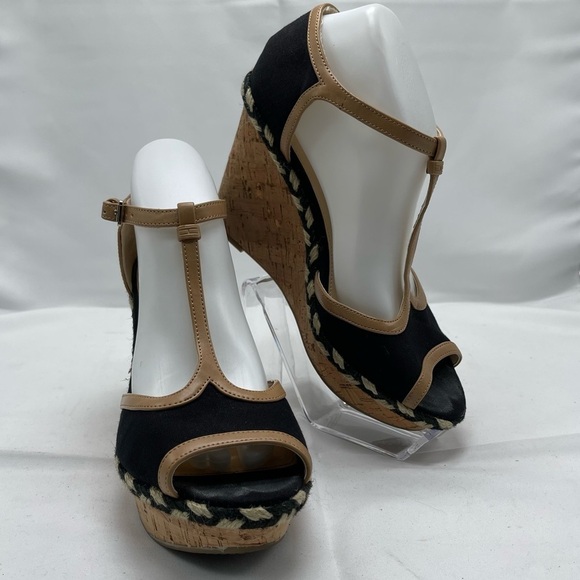 ⭐️hp⭐️ Tommy Hilfiger Black Veanna Wedge Sandal size 9M - Picture 5 of 7